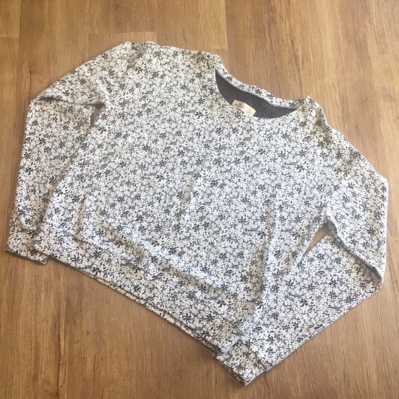 Hollister Sweaters - Hollister cropped sweater
